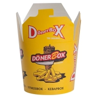 wordt geserveerd met Doner en Friet